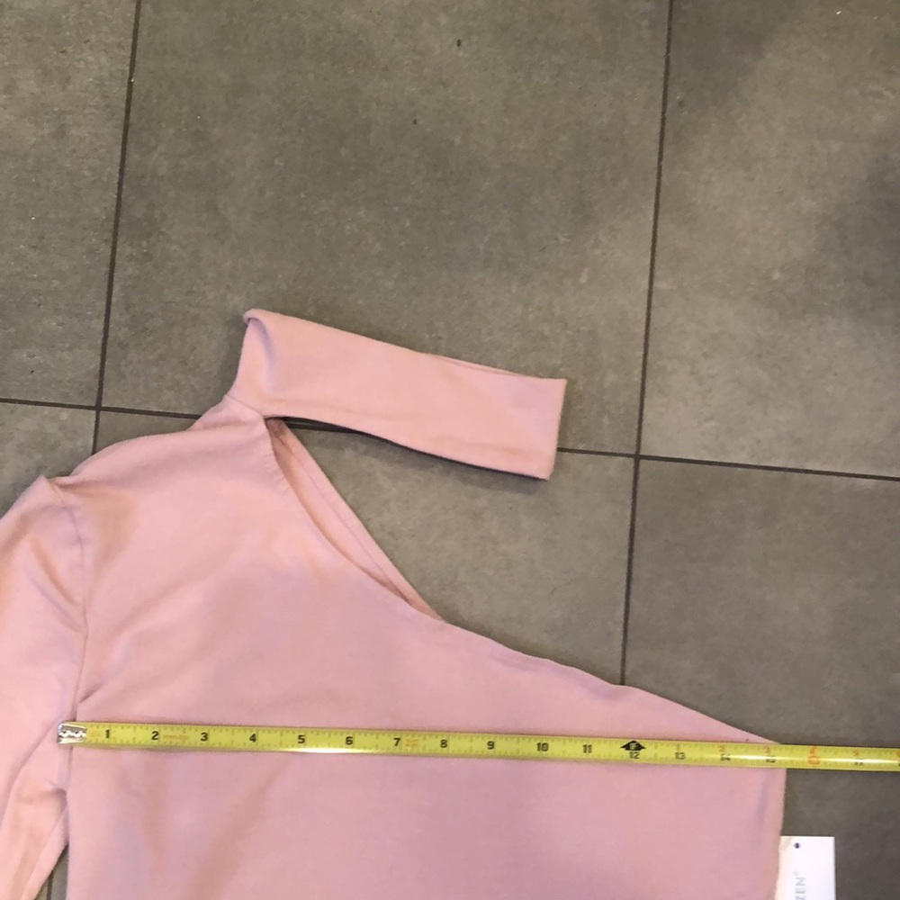 Cotton Citizen Cutout Turtleneck Top - Picture 5 of 8